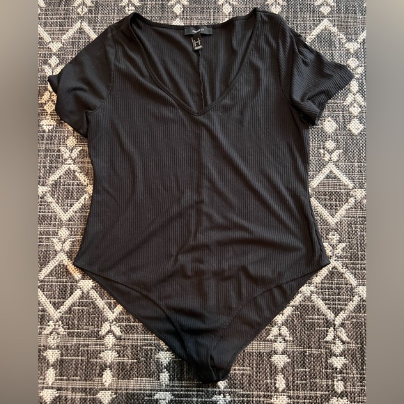 Black bodysuit tee - Picture 3 of 5